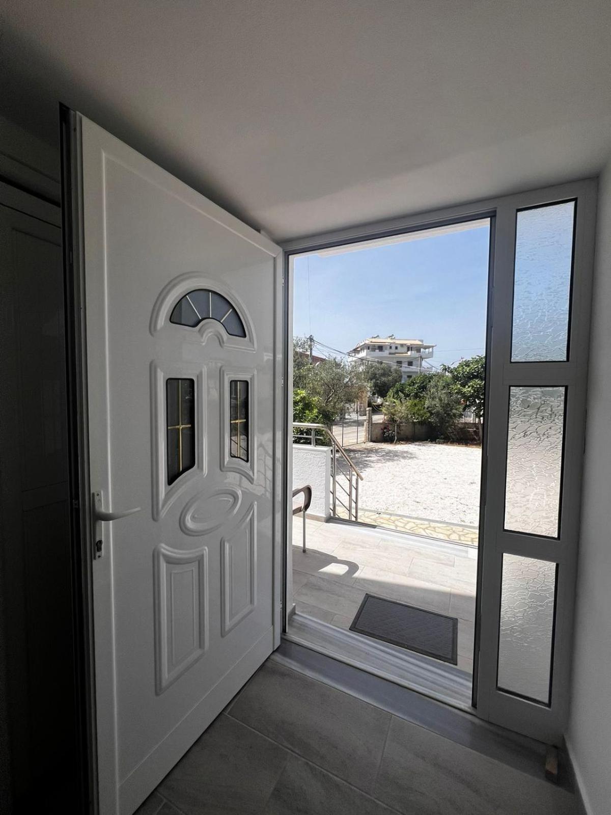 Near The Sea Apartments Nano Ksamil Exterior photo