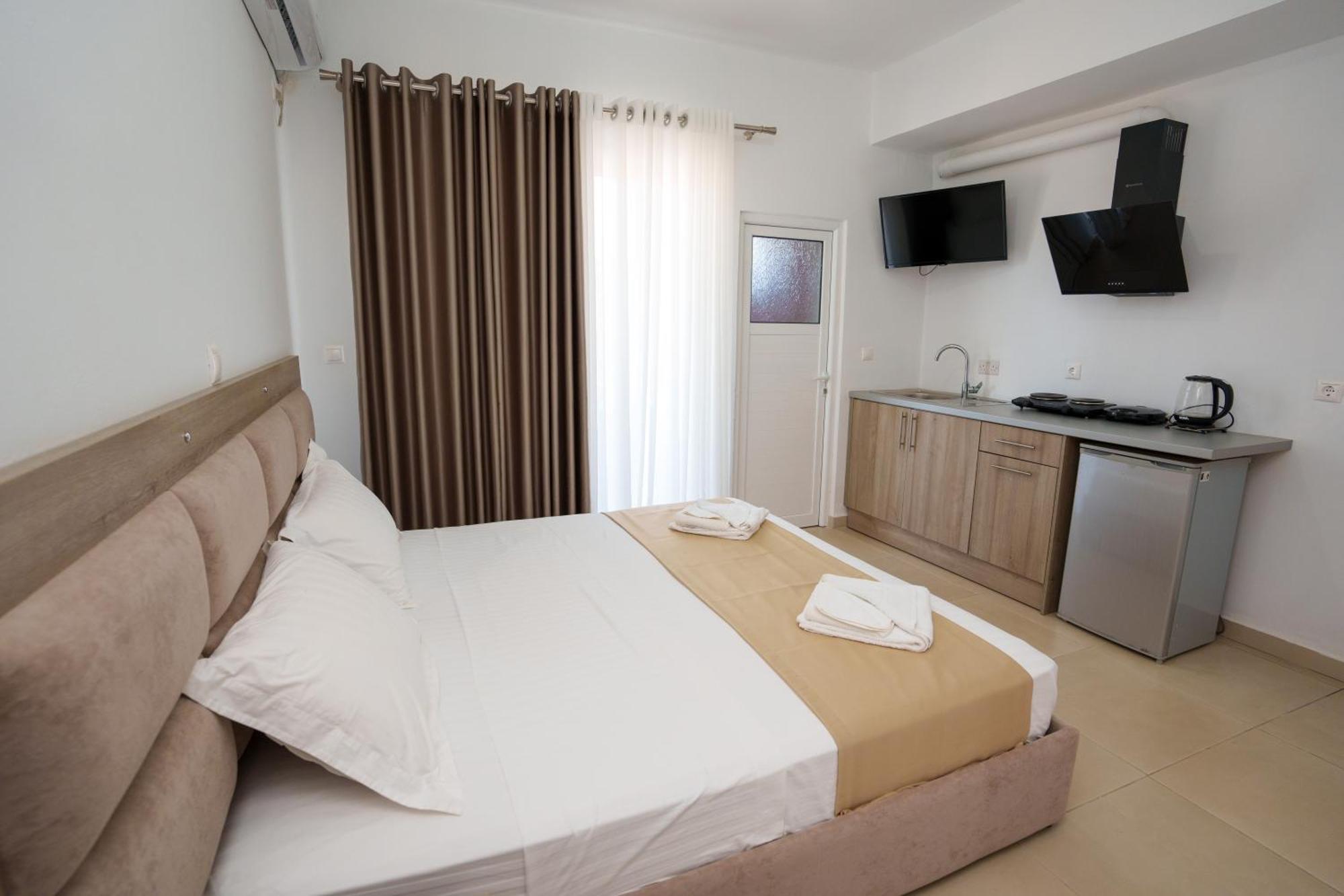 Near The Sea Apartments Nano Ksamil Exterior photo