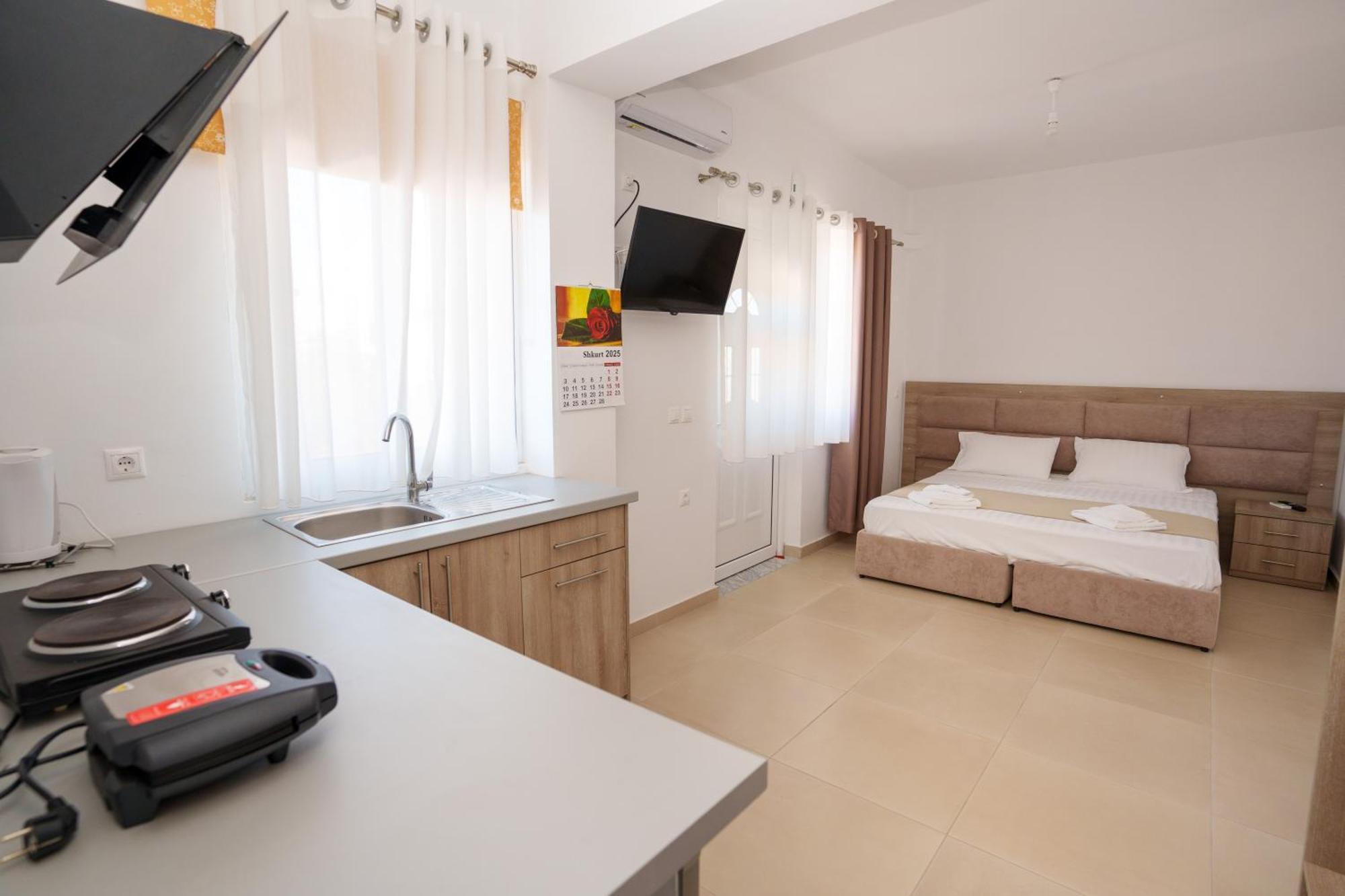 Near The Sea Apartments Nano Ksamil Exterior photo
